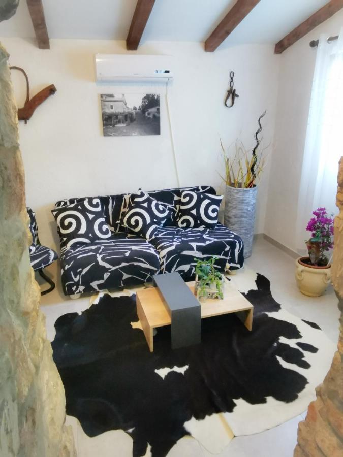 Holiday House Vuki Nedescina Екстер'єр фото