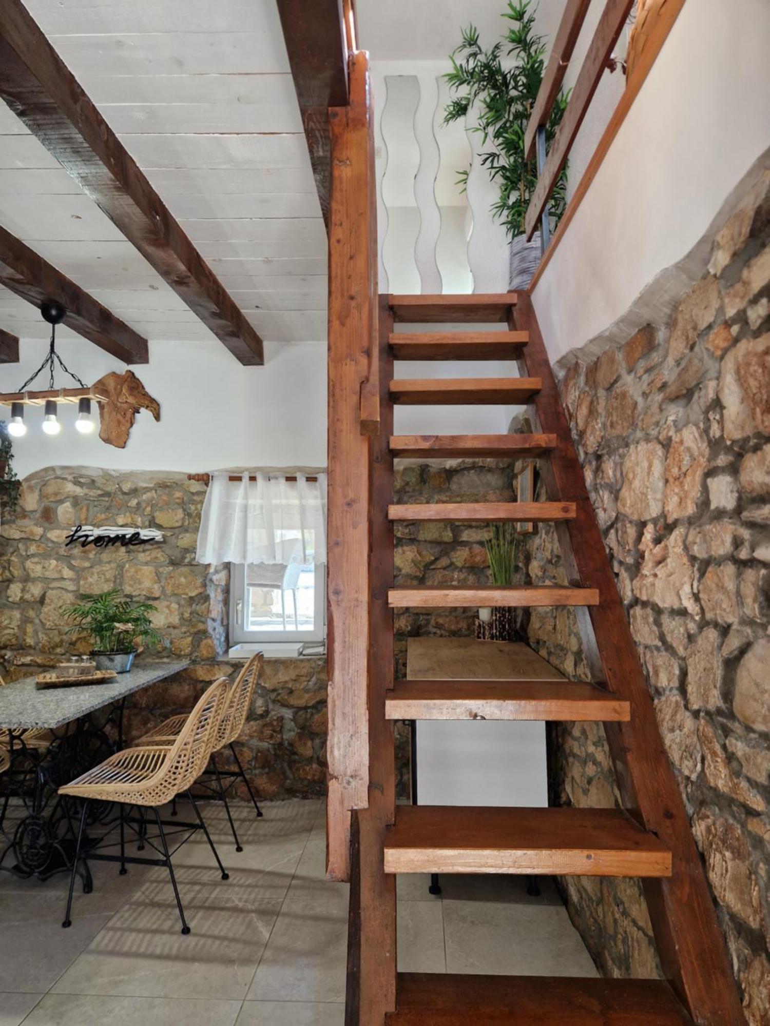 Holiday House Vuki Nedescina Екстер'єр фото